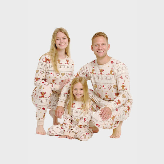 Christmas pajamas for women with gingerbread print, long sleeve set