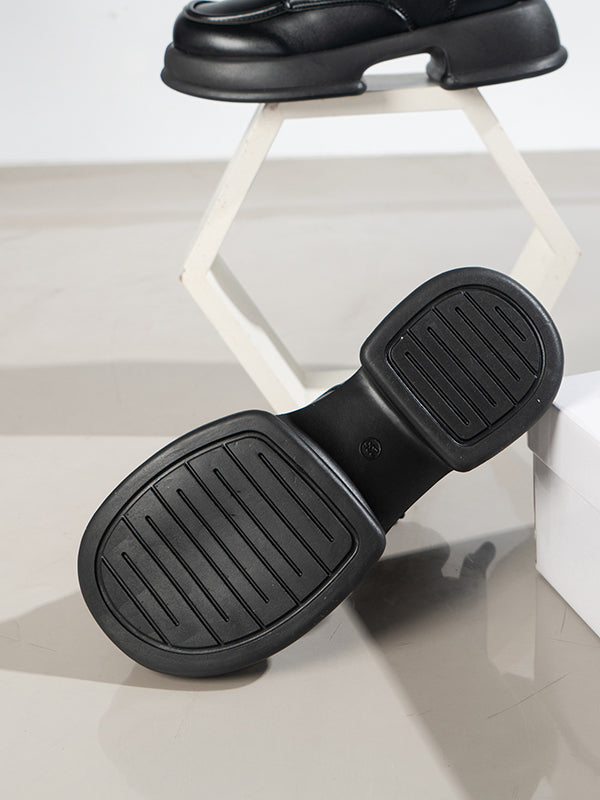 Platform ankle boots for women with lace up front and round toe