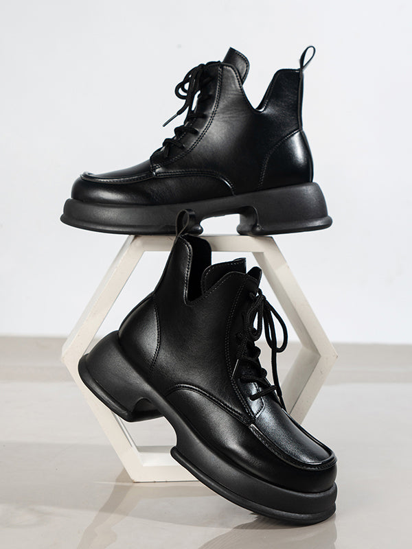 Platform ankle boots for women with lace up front and round toe
