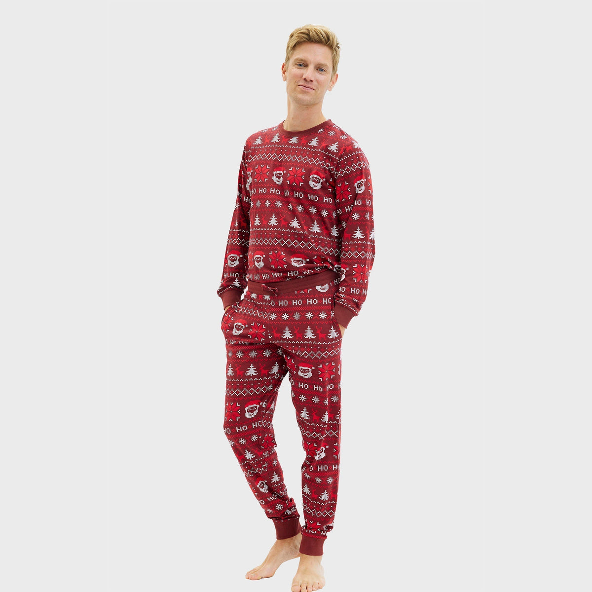 Christmas pajamas for men with Fair Isle print, long sleeve top and jogger pants