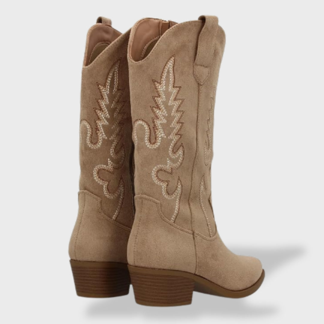 Cowboy boots for women with western embroidery and block heel