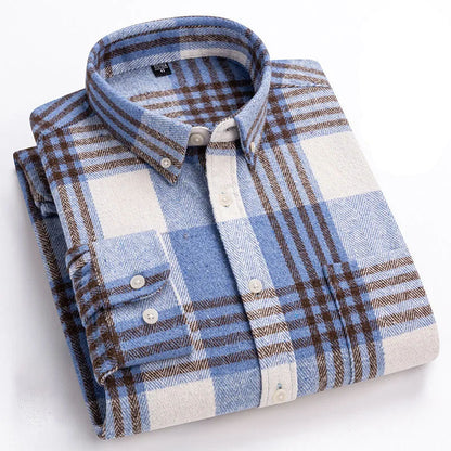 Flannel shirt for men with button down collar, chest pocket and tailored fit