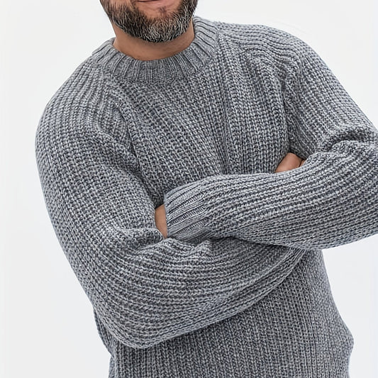 Crew neck sweater for men, ribbed knit pullover with raglan sleeves