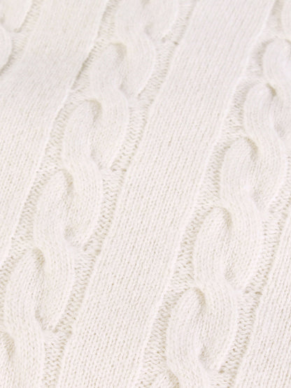 Cable knit turtleneck sweater for men with ribbed collar and cuffs