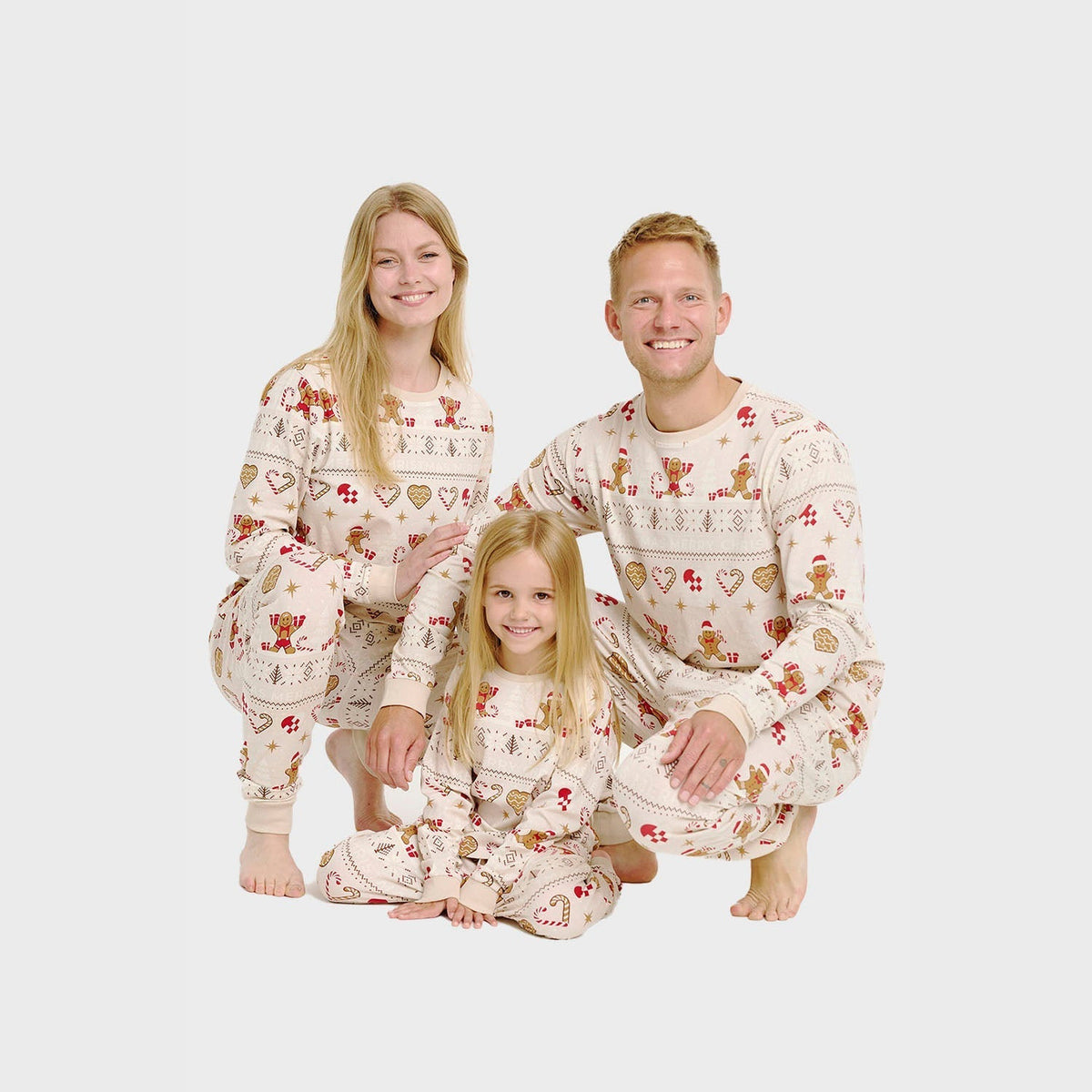Christmas pajamas for women with gingerbread print, long sleeve set