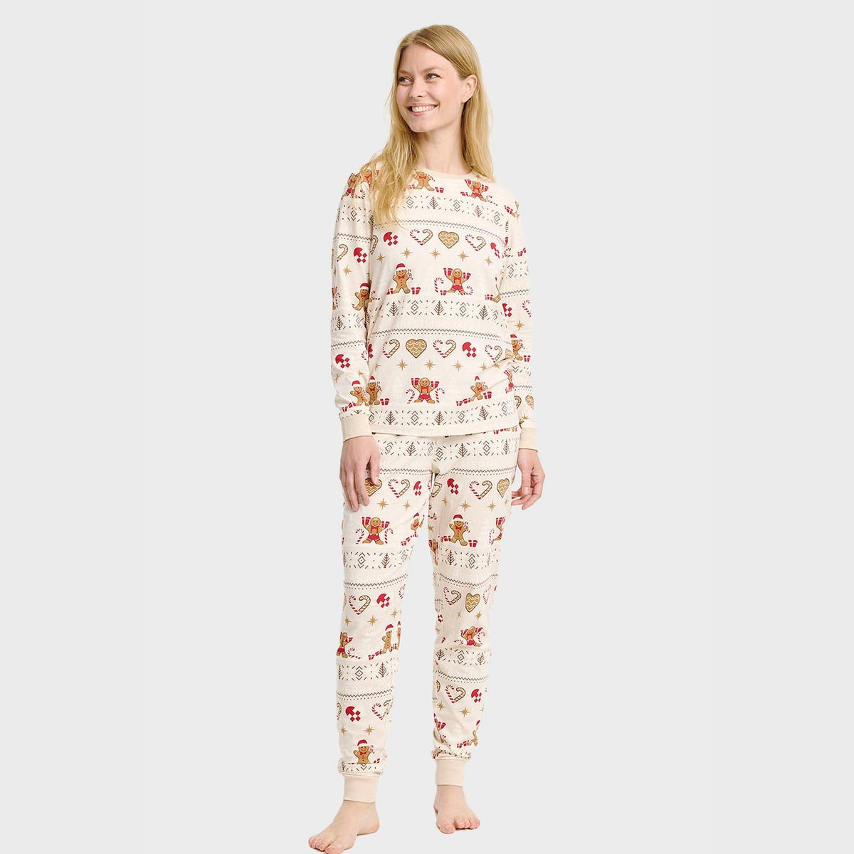 Christmas pajamas for women with gingerbread print, long sleeve set