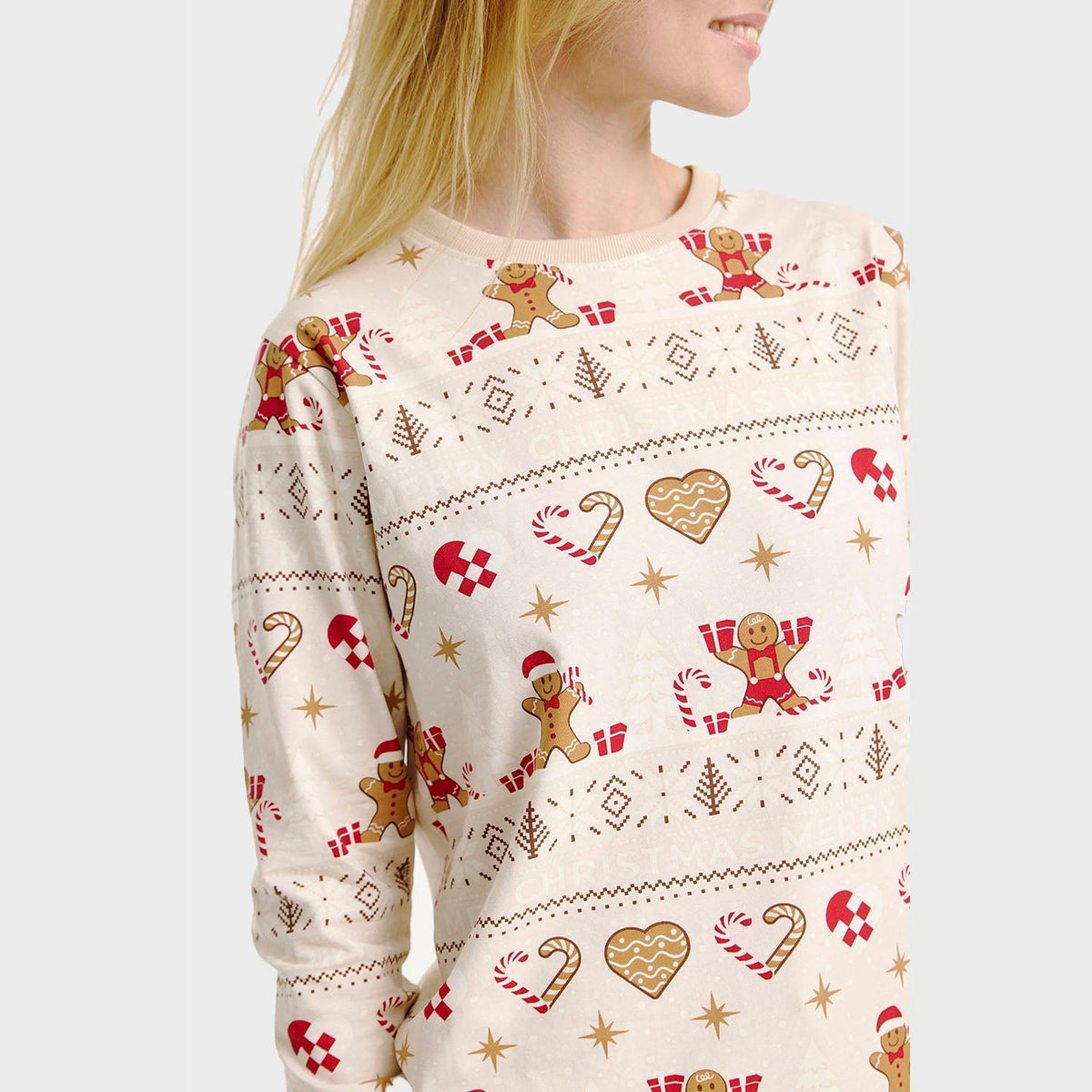 Christmas pajamas for women with gingerbread print, long sleeve set