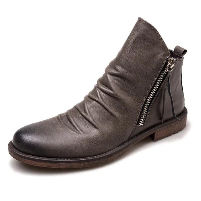 Men's boots with side zip, round toe and block heel