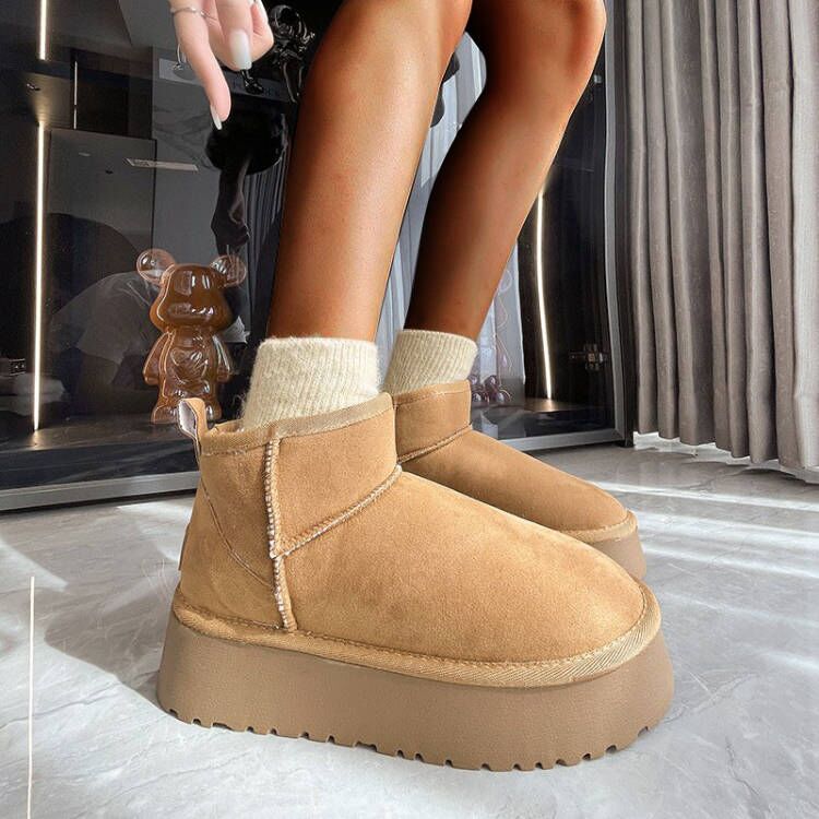 Snow boots for women, slip-on platform ankle boots with thick sole