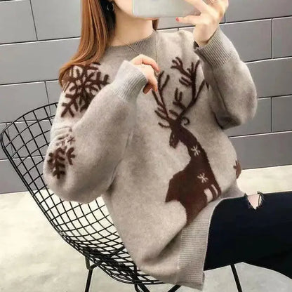 Womens christmas sweater with reindeer and snowflake design, oversized fit, ribbed cuffs