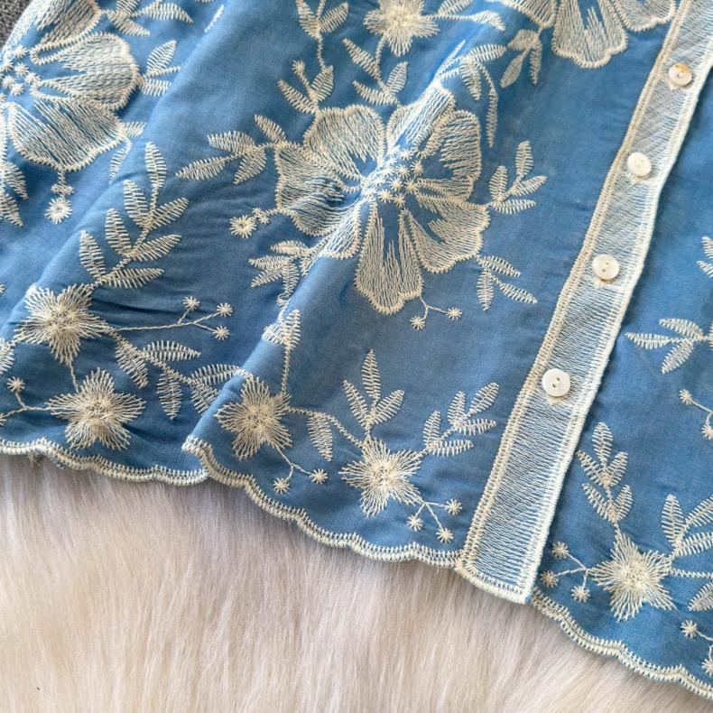Embroidered shirts for women with scalloped hem, bow collar details and relaxed fit