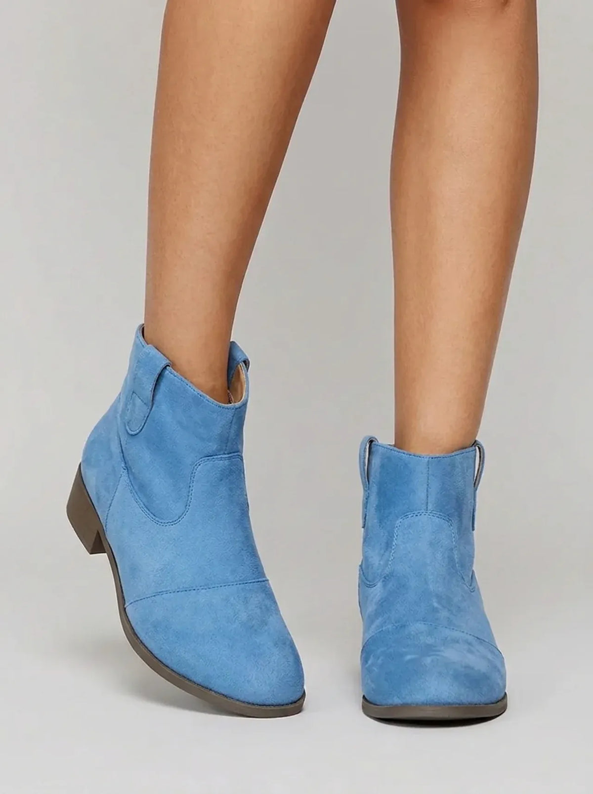 Chelsea boots for women with block heel and western stitching