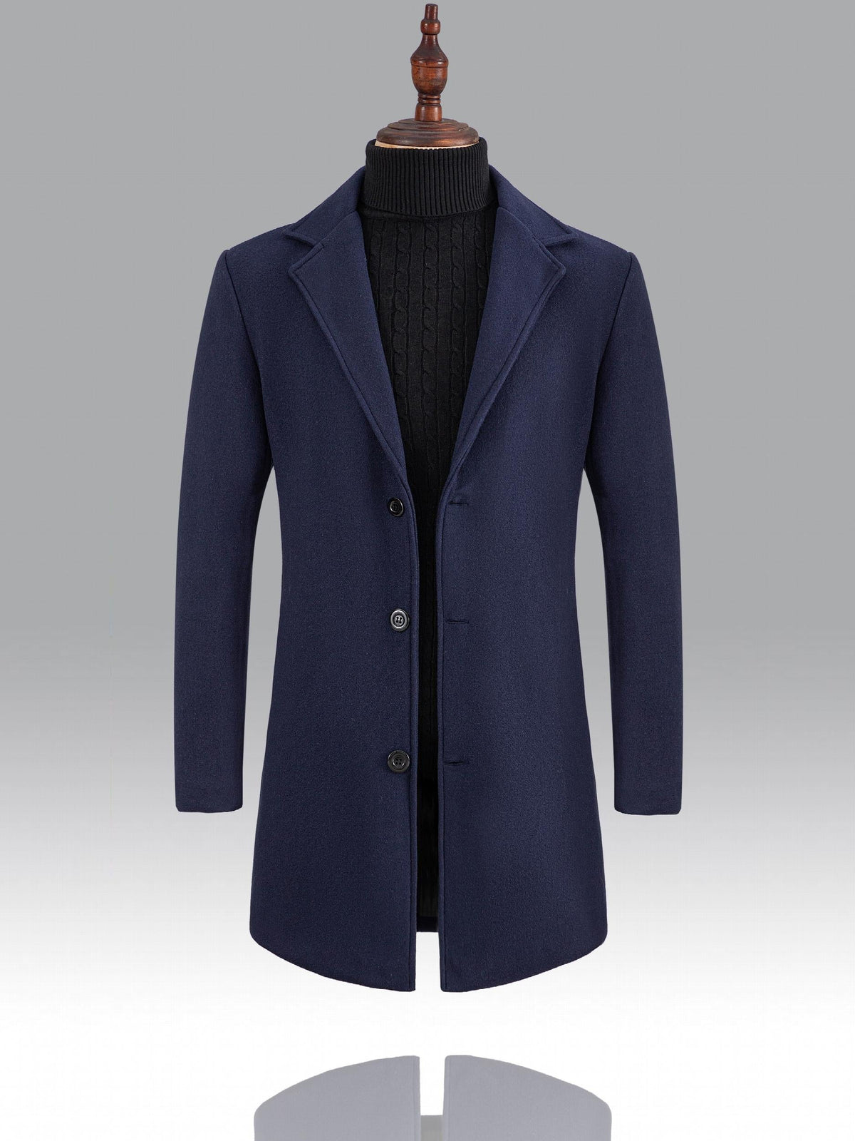 Single breasted coat for men with lapel collar and mid length fit