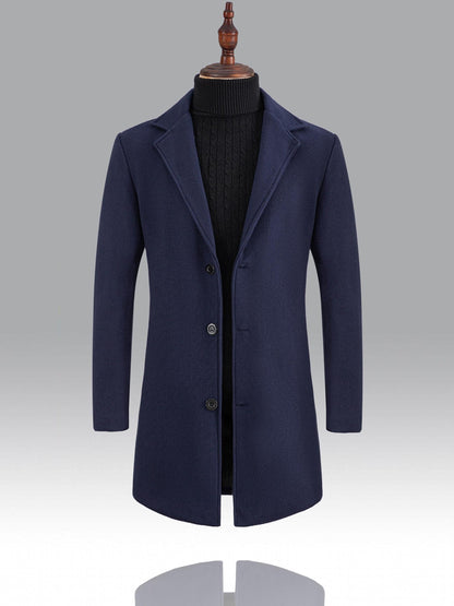 Single breasted coat for men with lapel collar and mid length fit