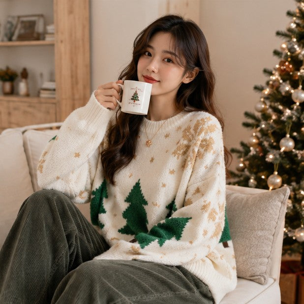 Womens christmas sweater with crew neck and snowflake pattern, oversized fit