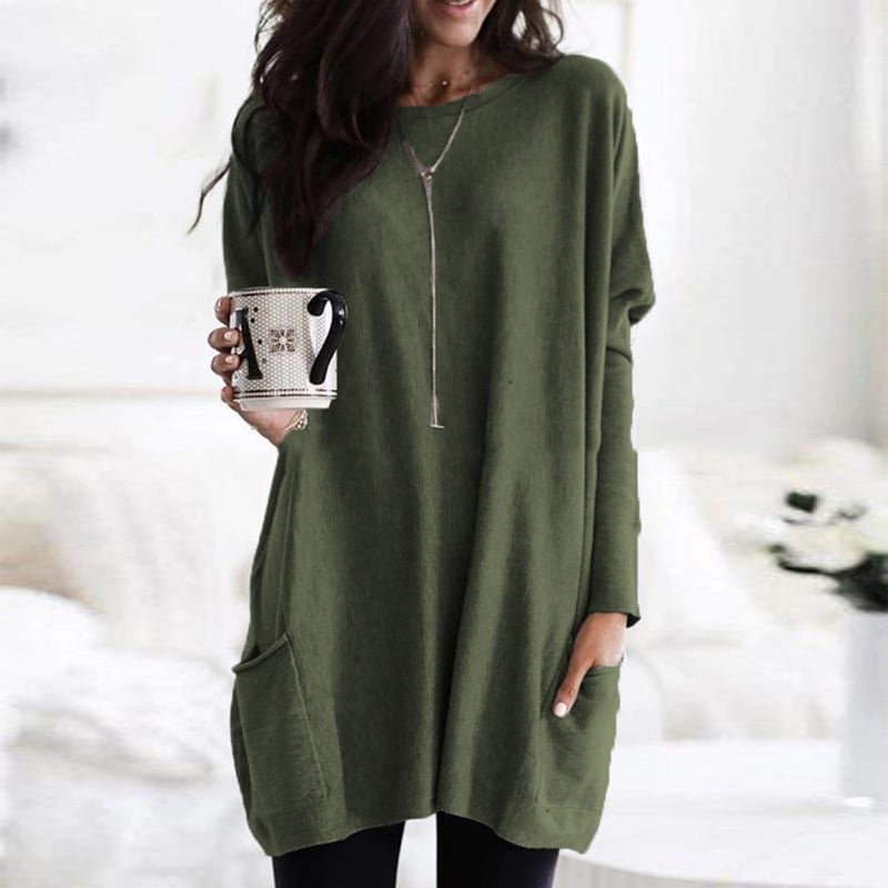 Sweater dress for women with front patch pockets, oversized fit and crew neck