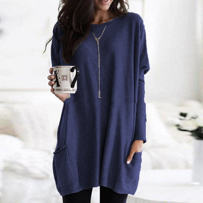 Sweater dress for women with front patch pockets, oversized fit and crew neck