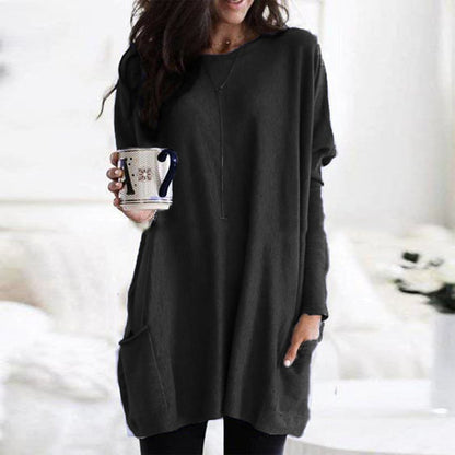 Sweater dress for women with front patch pockets, oversized fit and crew neck