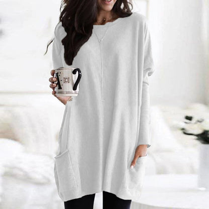 Sweater dress for women with front patch pockets, oversized fit and crew neck